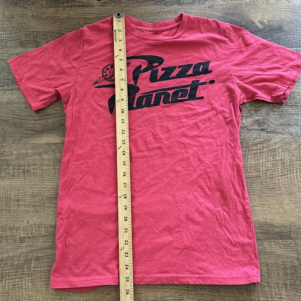 Disney Pixar Toy Story Pizza Planet T-shirt Youth XL Red w/black - Picture 4 of 5